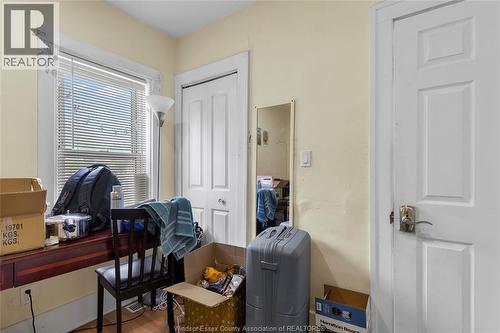 609 St. Joseph, Windsor, ON - Indoor