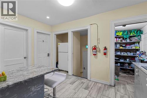609 St. Joseph, Windsor, ON - Indoor
