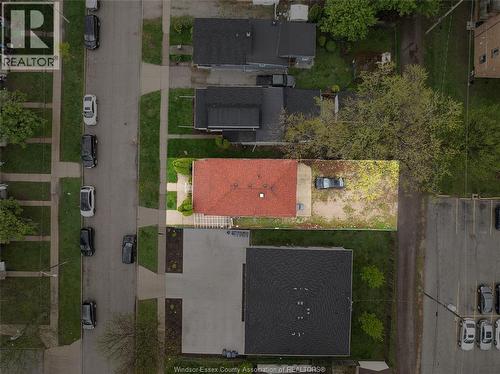 609 St. Joseph, Windsor, ON - 