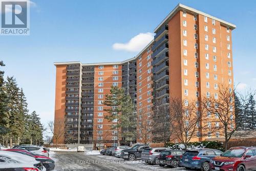 706 - 2020 JASMINE CRESCENT  Ottawa, ON K1J 8K5