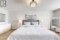 Primary Bedrm: 2 Closets & Large Ensuite Bathrm - 