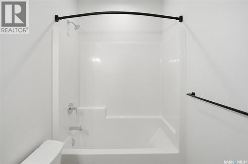 1304 101 Secord Way, Saskatoon, SK - Indoor Photo Showing Bathroom