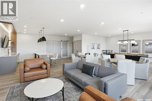 1304 101 Secord Way, Saskatoon, SK - Indoor Photo Showing Living Room