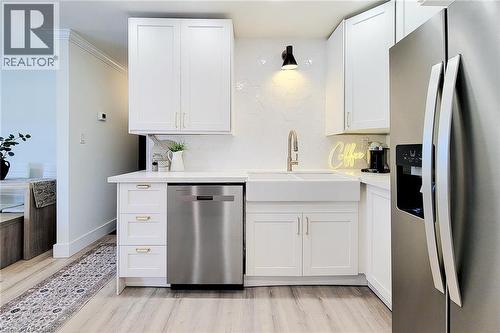 13 Unity Side Road, Caledonia, ON - Indoor Photo Showing Kitchen With Double Sink