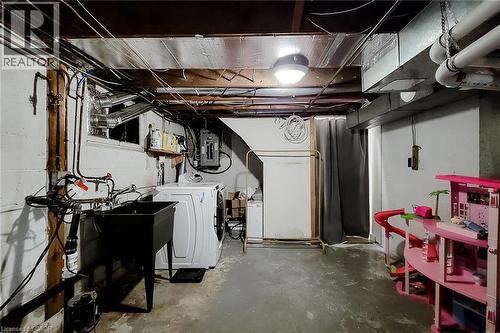13 Unity Side Road, Caledonia, ON - Indoor Photo Showing Basement