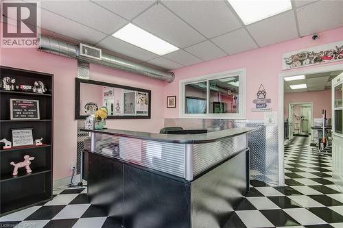 1858 Lakeshore Road W, Mississauga, ON 