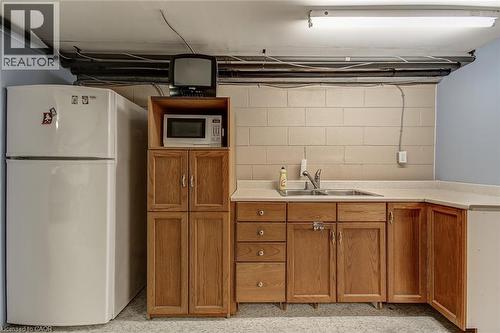 1858 Lakeshore Road W, Mississauga, ON 