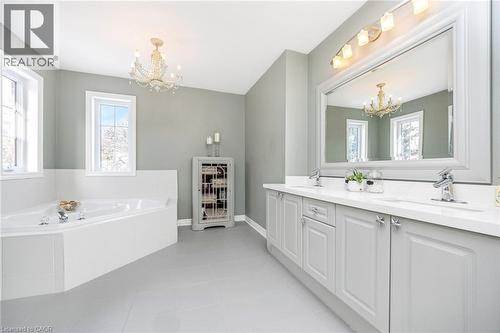 15 Trillium Terrace, Halton Hills, ON - Indoor Photo Showing Bathroom