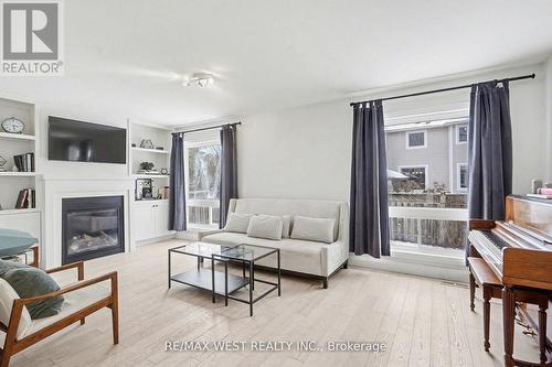 2232 Casselman Court, Burlington, ON - Indoor Photo Showing Living Room With Fireplace