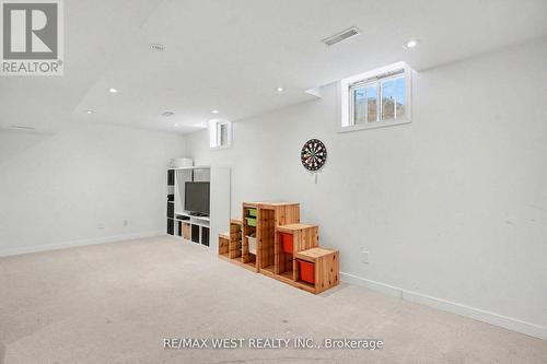 2232 Casselman Court, Burlington, ON - Indoor