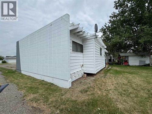 227 53 Avenue E, Claresholm, AB - Outdoor