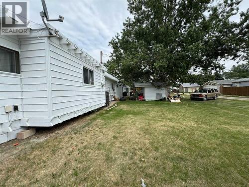 227 53 Avenue E, Claresholm, AB - Outdoor