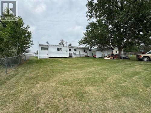 227 53 Avenue E, Claresholm, AB - Outdoor