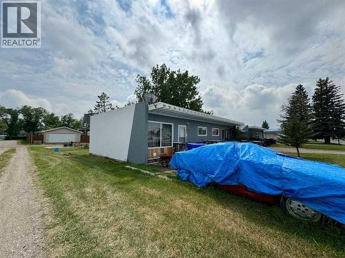 227 53 Avenue E, Claresholm, AB - Outdoor