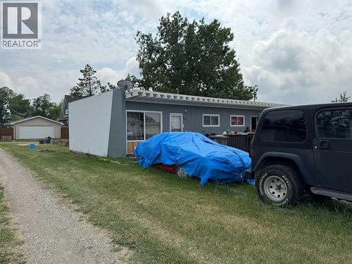 227 53 Avenue E, Claresholm, AB - Outdoor