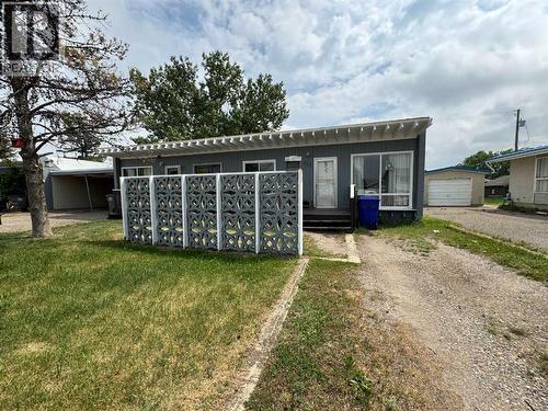 227 53 Avenue E, Claresholm, AB - Outdoor