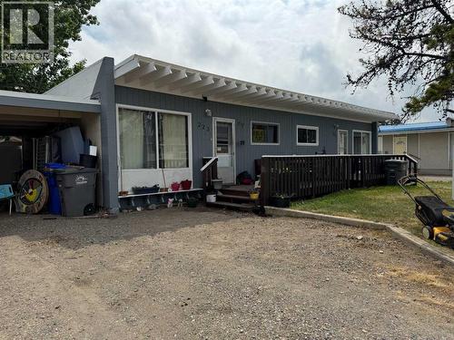 227 53 Avenue E, Claresholm, AB - Outdoor