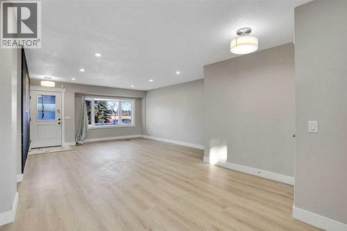 6060 Madigan Drive Ne, Calgary, AB - Indoor Photo Showing Other Room