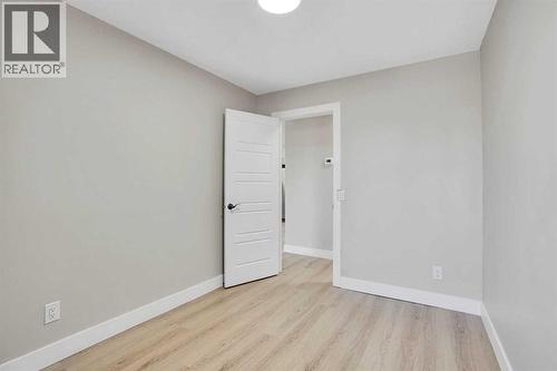 6060 Madigan Drive Ne, Calgary, AB - Indoor Photo Showing Other Room