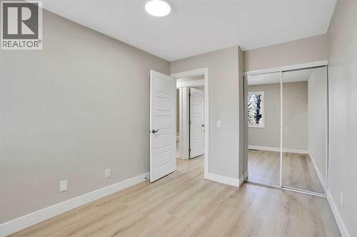 6060 Madigan Drive Ne, Calgary, AB - Indoor Photo Showing Other Room