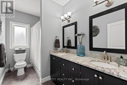 2nd bathroom - 3383 Pioneer Parkway, London South (South V), ON - Indoor Photo Showing Bathroom