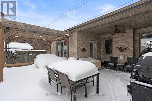 Back patio - 3383 Pioneer Parkway, London South (South V), ON - Outdoor With Deck Patio Veranda