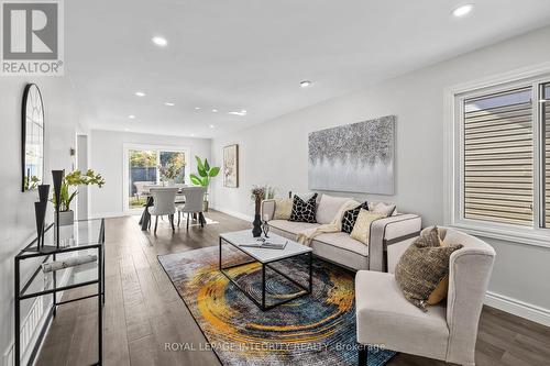 Living room/Dining room - 83 Saddle Crescent, Ottawa, ON - Indoor Photo Showing Living Room