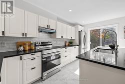 Fully renovated kitchen - 