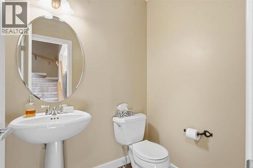 33 Prominence Park Sw, Calgary, AB - Indoor Photo Showing Bathroom