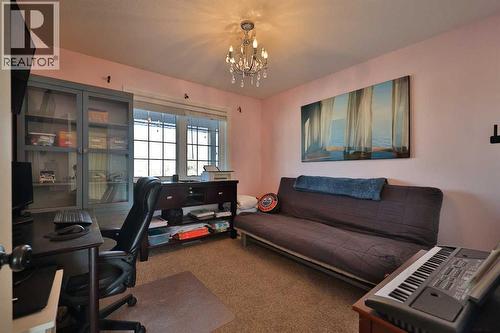 233073 Twp Rd 45, Spring Coulee, AB - Indoor Photo Showing Office