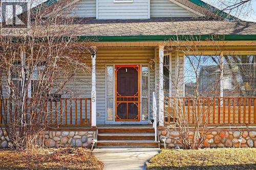 25 Westfall Drive, Okotoks, AB - Outdoor