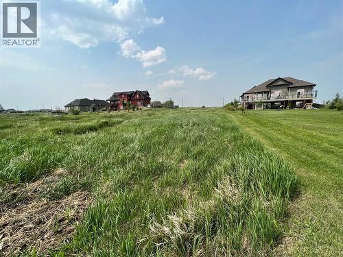 421 Railway, Cheadle, AB 