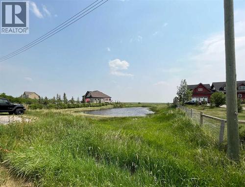 421 Railway, Cheadle, AB 