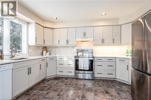216 Northlake Drive, Waterloo, ON - Indoor Photo Showing Kitchen