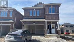 25 HUNTSWORTH AVENUE  Thorold, ON L2V 0N2