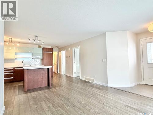 1207 1015 Patrick Crescent, Saskatoon, SK - Indoor Photo Showing Kitchen