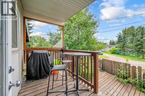 4013 Vance Place Nw, Calgary, AB - Outdoor With Deck Patio Veranda With Exterior