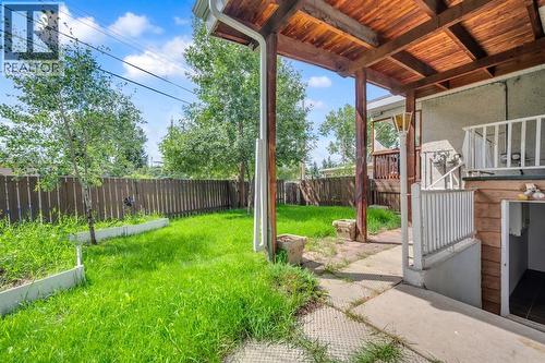 4013 Vance Place Nw, Calgary, AB - Outdoor