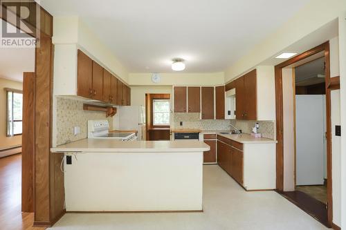 2704 A Line Rd, Richards Landing, ON - Indoor Photo Showing Kitchen