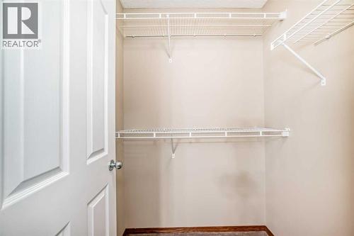 38 Springborough Way Sw, Calgary, AB - Indoor With Storage