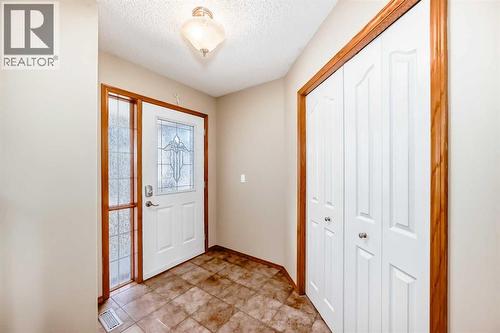 38 Springborough Way Sw, Calgary, AB - Indoor Photo Showing Other Room