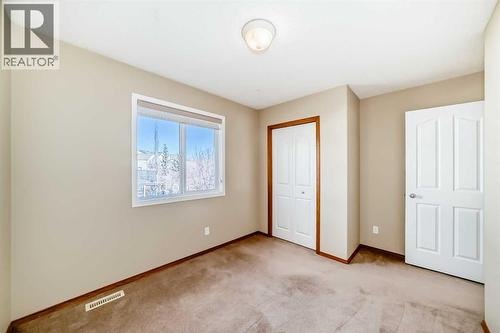 38 Springborough Way Sw, Calgary, AB - Indoor Photo Showing Other Room