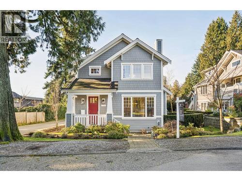 1155 12TH STREET  West Vancouver, BC V7T 2N4