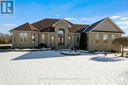 556 WEST POINT DRIVE  Drummond/North Elmsley, ON K7H 3C7