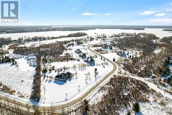 Just minutes from Upper & Lower Rideau Lakes - 