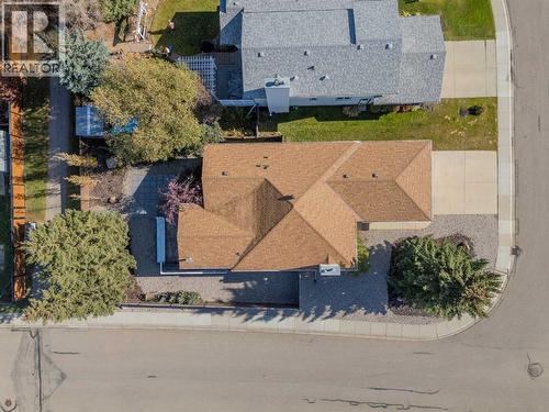 220 Sunset Place, Okotoks, AB - Outdoor