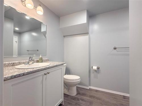 94 Clement Drive, Brandon, MB - Indoor Photo Showing Bathroom