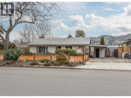 1122 Stockwell Avenue  Kelowna, BC V1Y 6W6