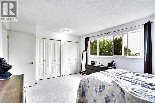 48 Templeridge Crescent Ne, Calgary, AB - Indoor Photo Showing Bedroom