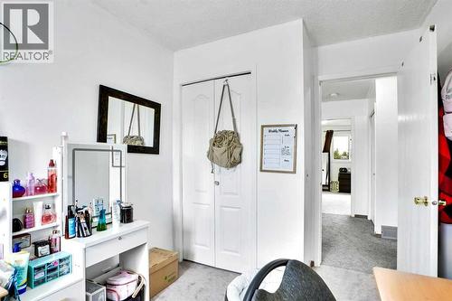 48 Templeridge Crescent Ne, Calgary, AB - Indoor